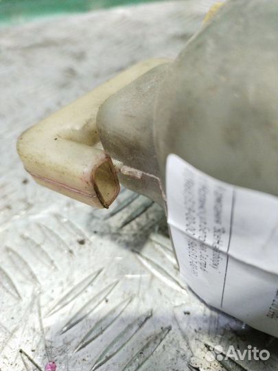 Бачок расширительный Nissan Maxima A32 седан 2.0