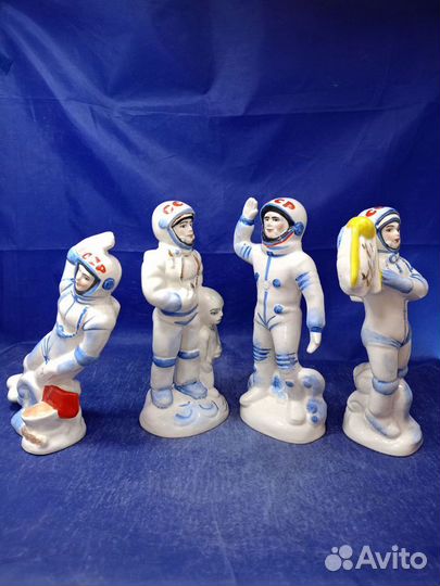 Коллекция фарфоровых статуэток Космонавты СССР Кос