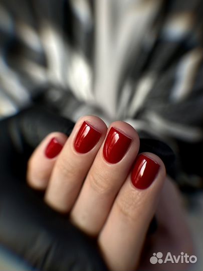 Нужна модель на маникюр