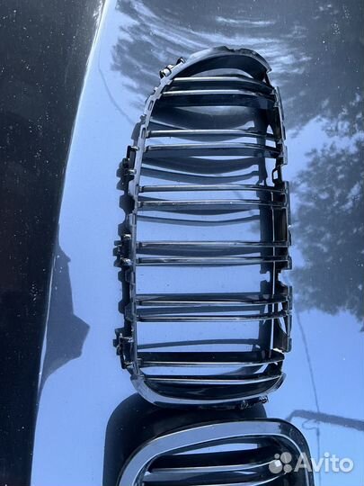 Решетка радиатора (ноздри) bmw f10 m