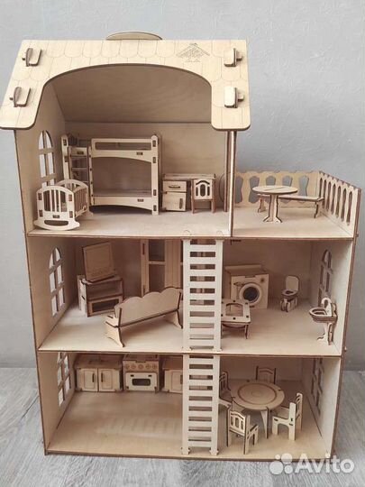 Домик кукольный