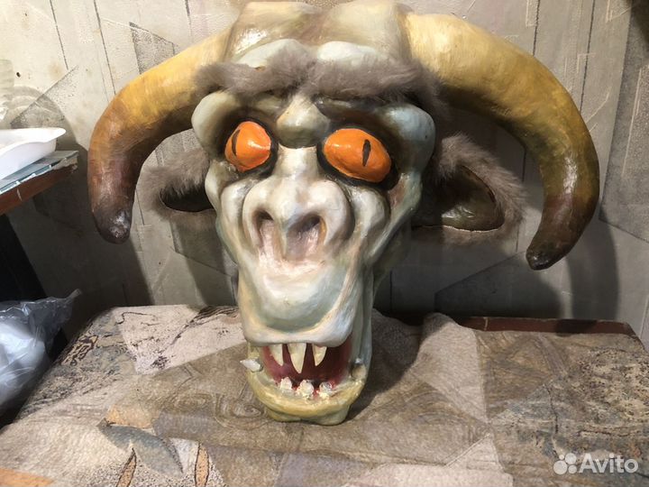 Голова. Дракон. Папье- маше