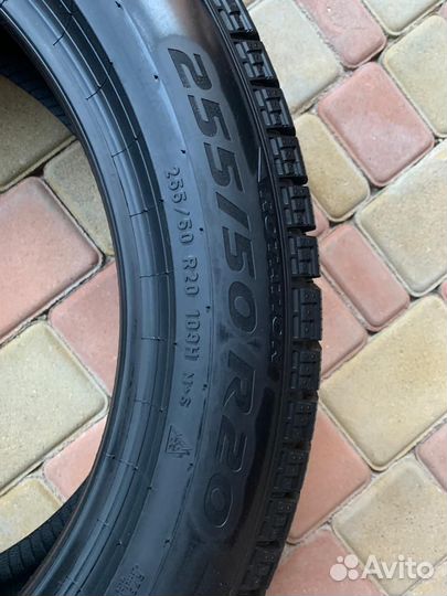 Pirelli Ice Zero 255/50 R20 109H