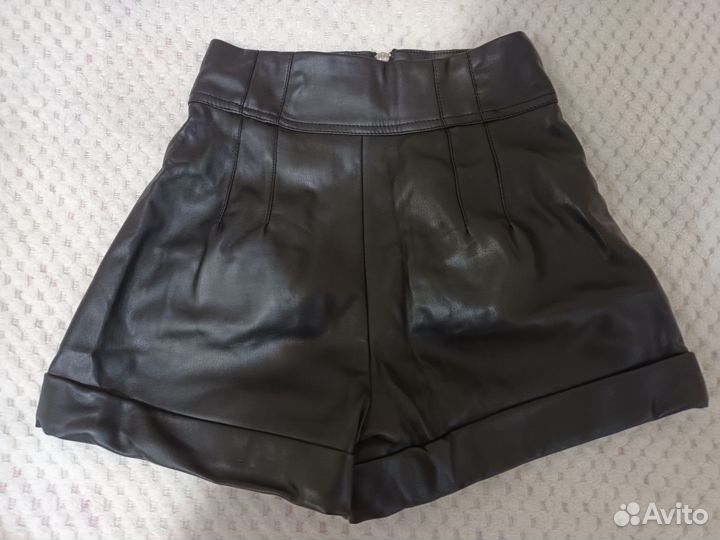 Кожаные шорты