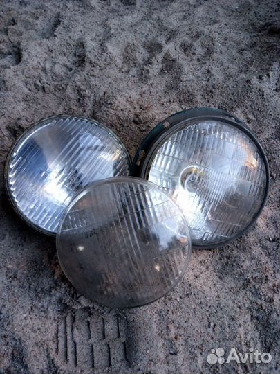Фары на москвич 407 и подфарники(стекла)