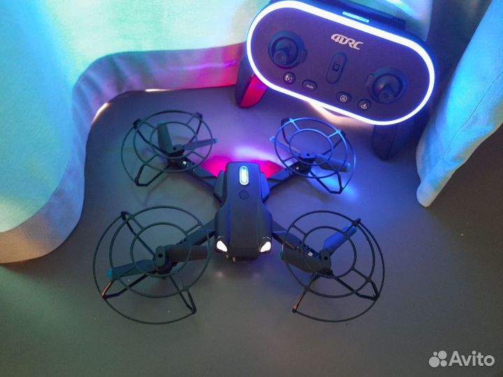 Квадрокоптер,2 камеры,V20,WiFi, Радиоуправляемый