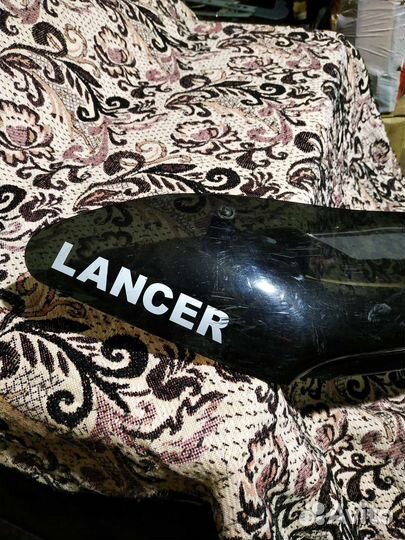 Мухобойка на Mitsubishi lancer