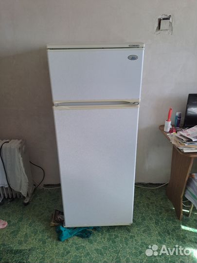 Холодильник атлант бу