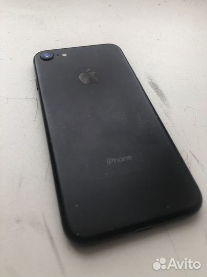iPhone 7, 32 ГБ