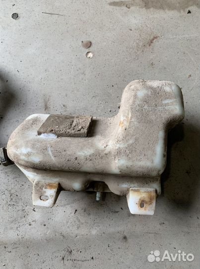 Бачок омывателя Эксплорер 1 задний Explorer