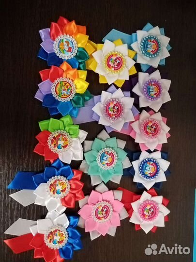 Брошь на выпускной