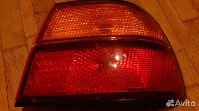 Задняя фара Nissan Sunny