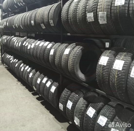 Bridgestone Blizzak Revo GZ 235/55 R17 99M