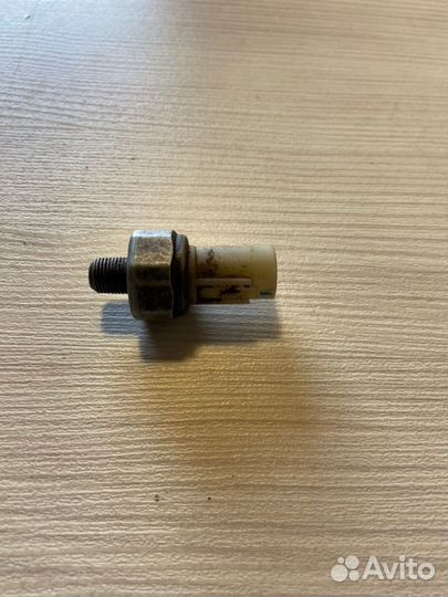 Датчик давления масла Kia Picanto