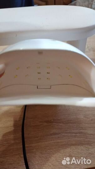 Лампа для ногтей