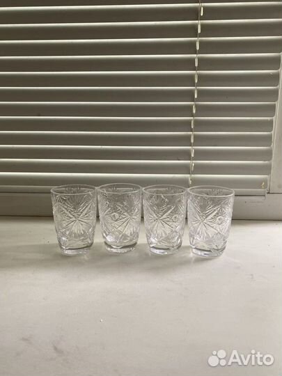 Хрустальные рюмки, стаканы, бокалы