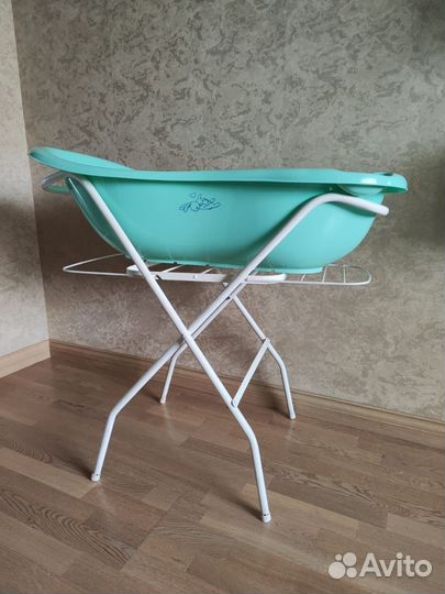 Ванна с подставкой
