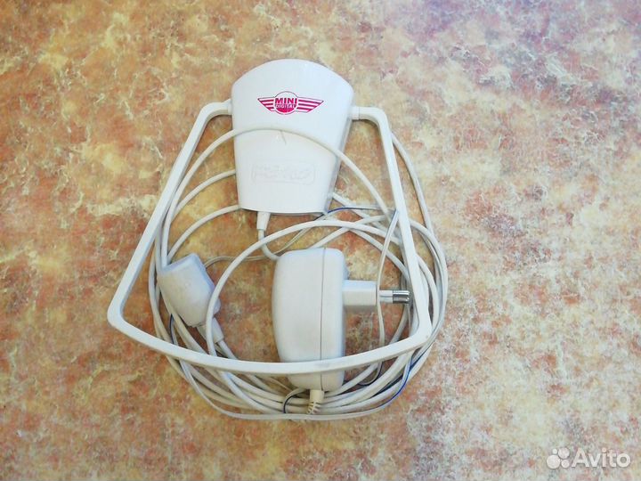 Антенна для тв комнатная