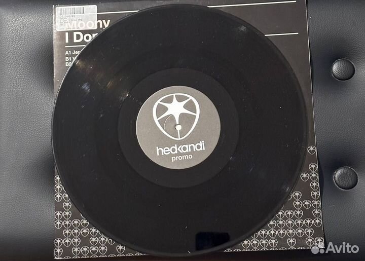 Moony – I Don't Know Why