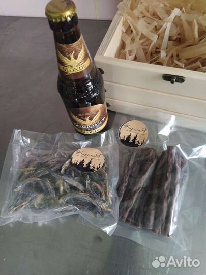 Сундук деревянный