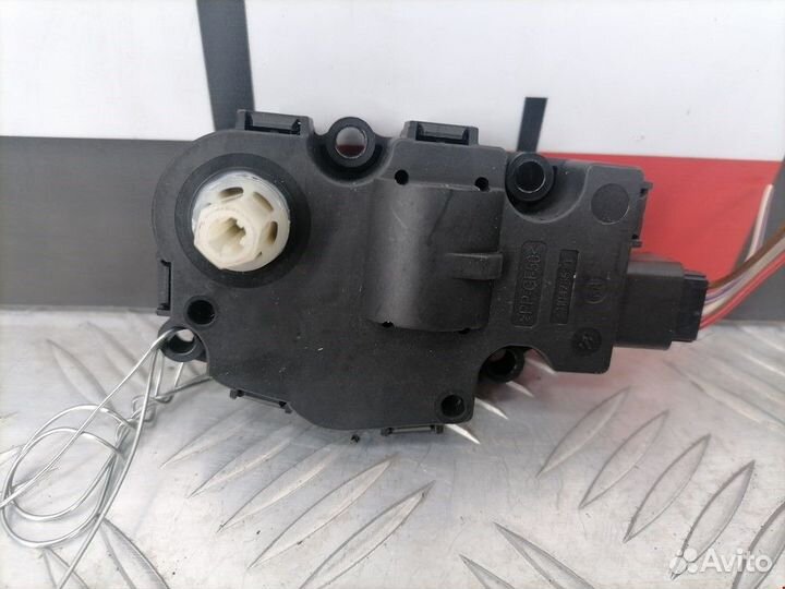 Электропривод BMW 5 F07/F10/F11 2011 64119319037