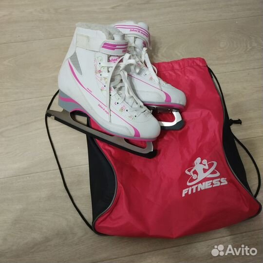 Коньки фигурные женские 38 размер