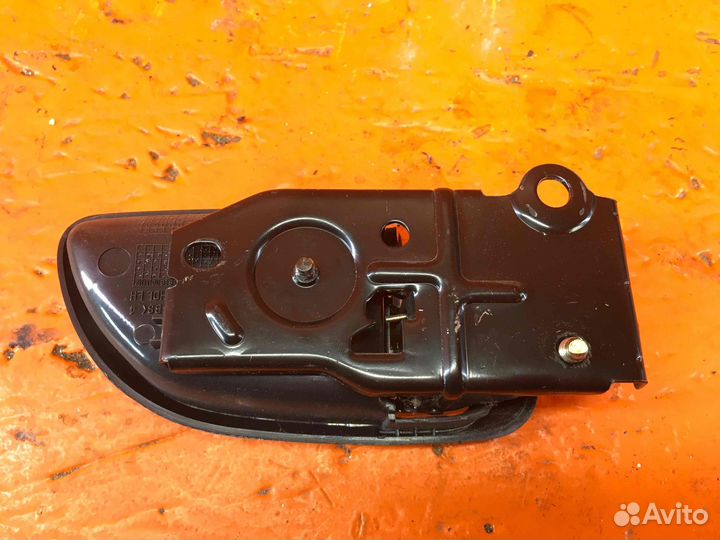 Ручка внутренняя передняя левая Hyundai Santa Fe