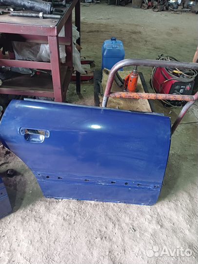 Двери Ауди 100 с4