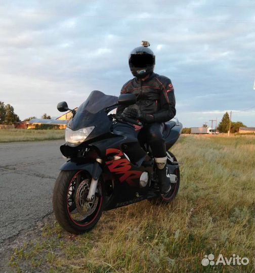 Хонда CBR 600f4
