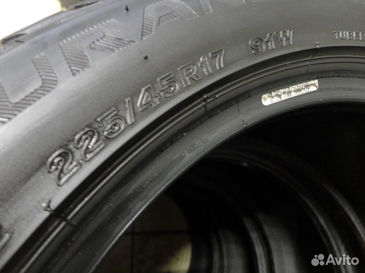 Bridgestone Turanza T001 225/45 R17