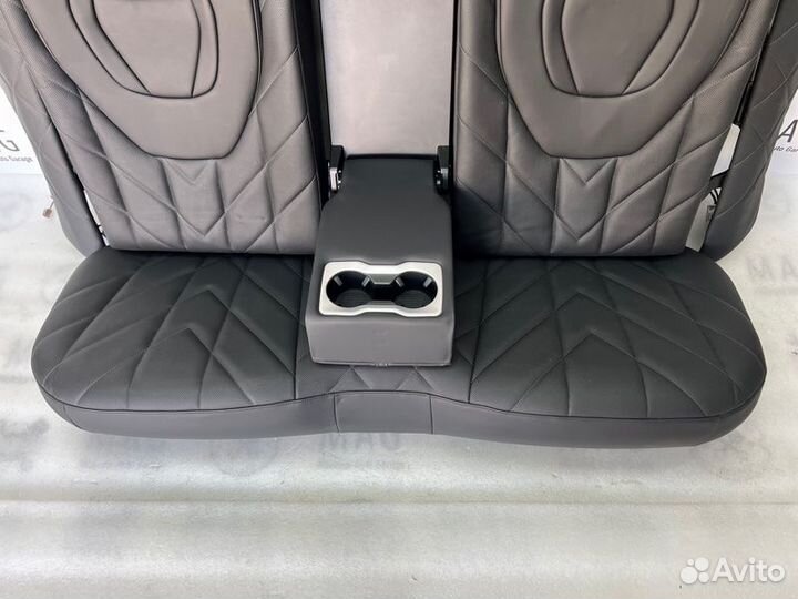 Сиденья задние Bmw Xm G09 S68X 2022