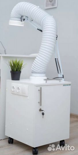 Вытяжка для маникюра и педикюра