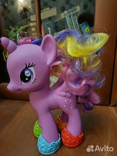 Единорог игрушка