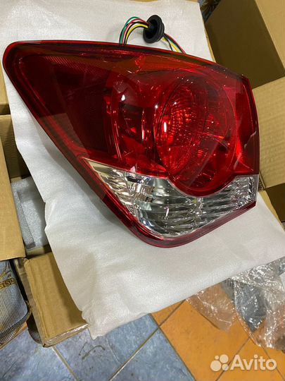 Фонарь задний chevrolet cruze 09- LH/RH 4D