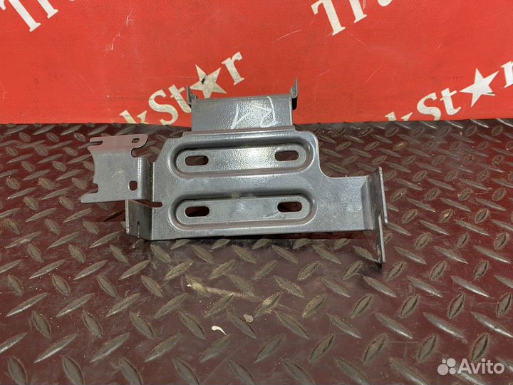 Кронштейн проводки Renault T