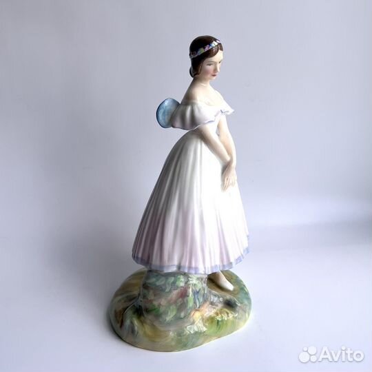 Royal Doulton. Сильфида. Фафоровая статуэтка