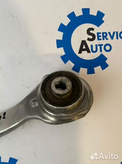 Mercedes w212 09- CLS W218 Рычаг левый 0014