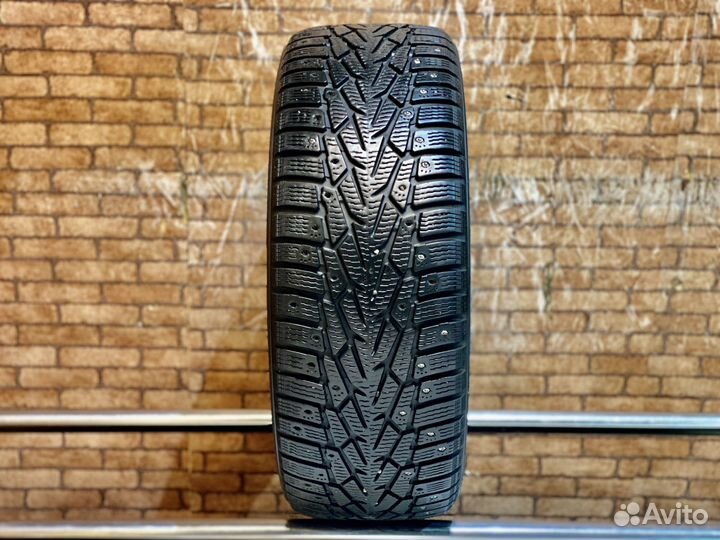 Nokian Tyres Hakkapeliitta 7 215/60 R16 99T