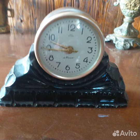 Настольные часы