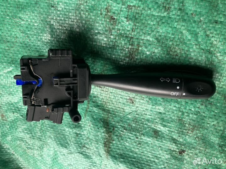 Подрулевой переключатель света Toyota Vitz (Wish)