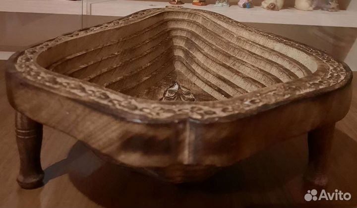 Блюдо из дерева,пр-во Индии, в виде груши,342310