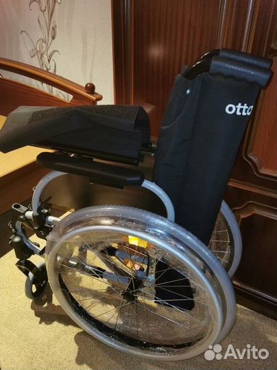 Коляска инвалидная новая
