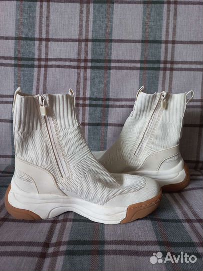 Кроссовки р. 32, 33