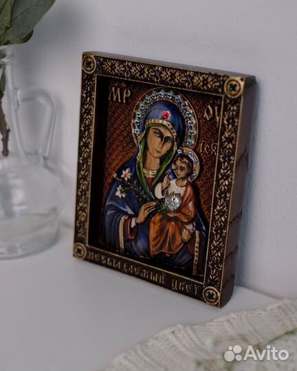 Икона Божией Матери «Неувядаемый цвет» 15х12 см