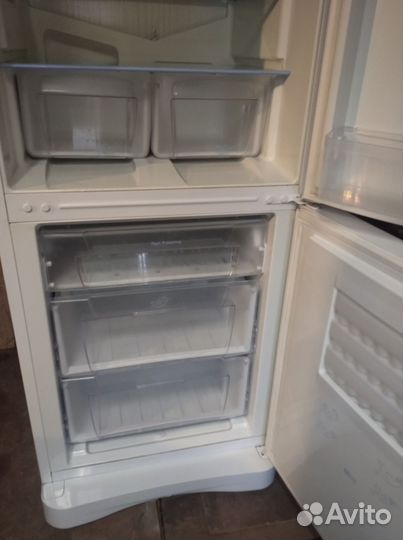 Холодильник Индезит