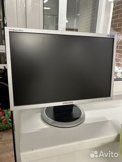 Монитор Samsung syncmaster 940nw