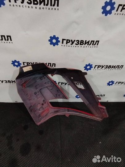 Окантовка левой фары Volvo FMX 84407605