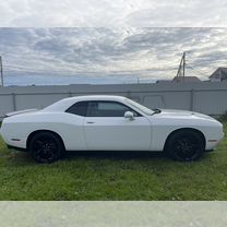 Dodge Challenger 3.6 AT, 2019, 83 250 км, с пробегом, цена 3 370 000 руб.