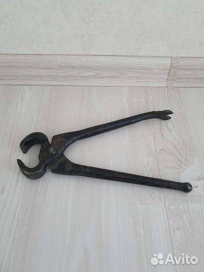 Клещи металлические с гвоздодером СССР