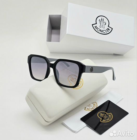 Солнцезащитные очки moncler